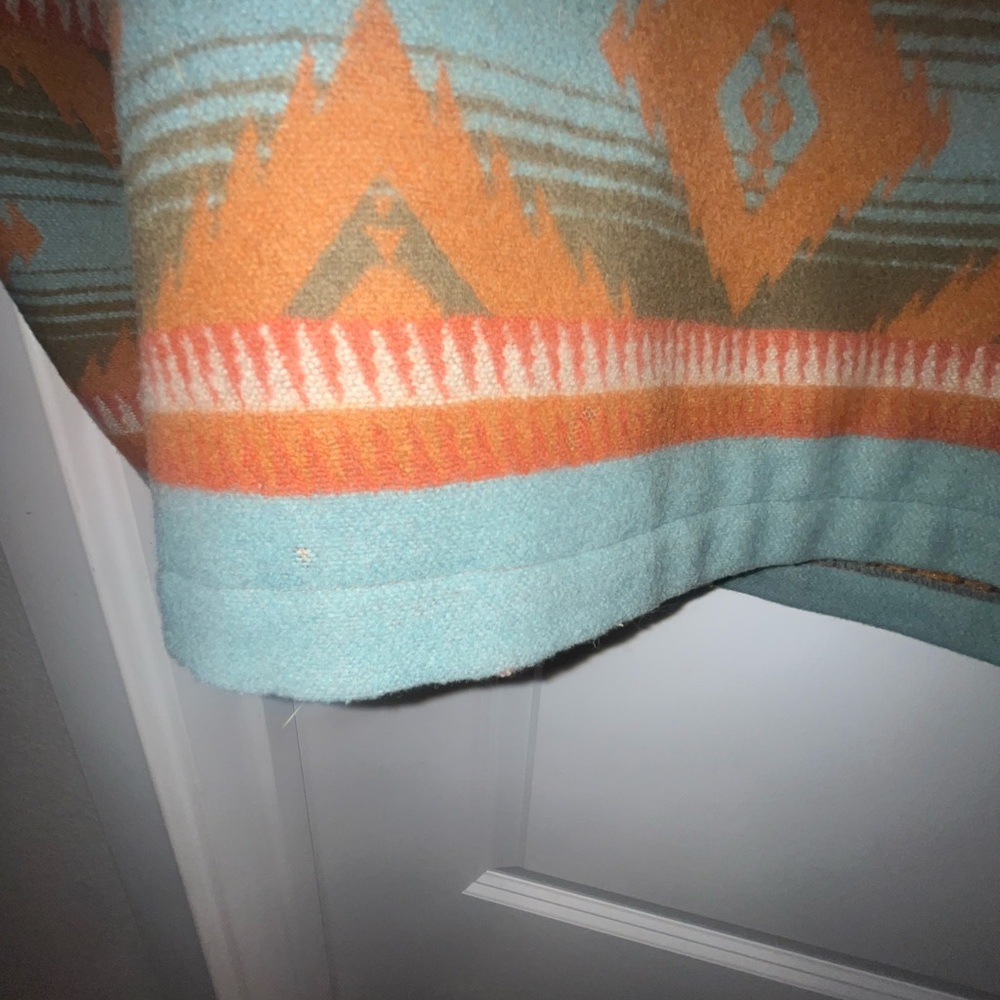 Pendleton women’s Southwestern Aztec wool blanket coat - Picture 7 of 7